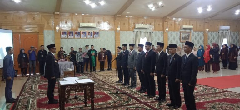 Pj Bupati Sarolangun Lantik Delapan Dari Sembilan Jabatan Hasil Lelang