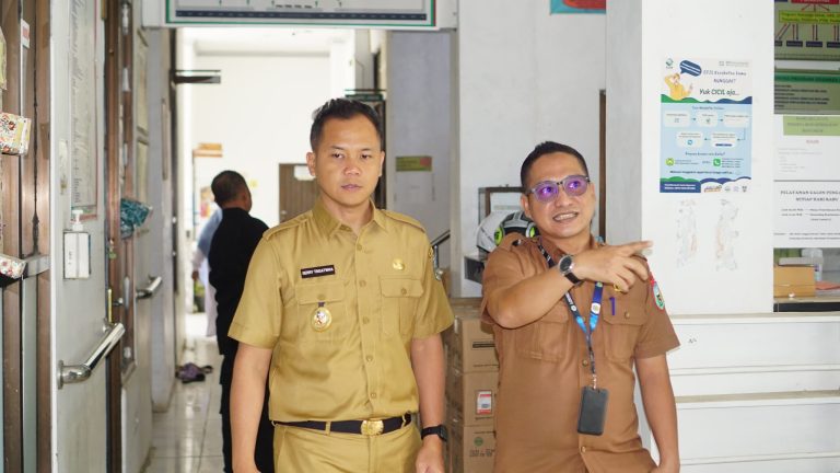 Tinjau Beberapa Puskesmas, Wabub Sarolangun Cek Kesiapan Pengobatan Dan Khitanan Gratis