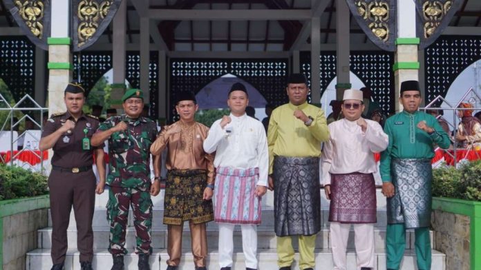 Waka Il DPRD Sarolangun Bacakan Hasil Keputusan Pleno Badan Kongres Rakyat Jambi